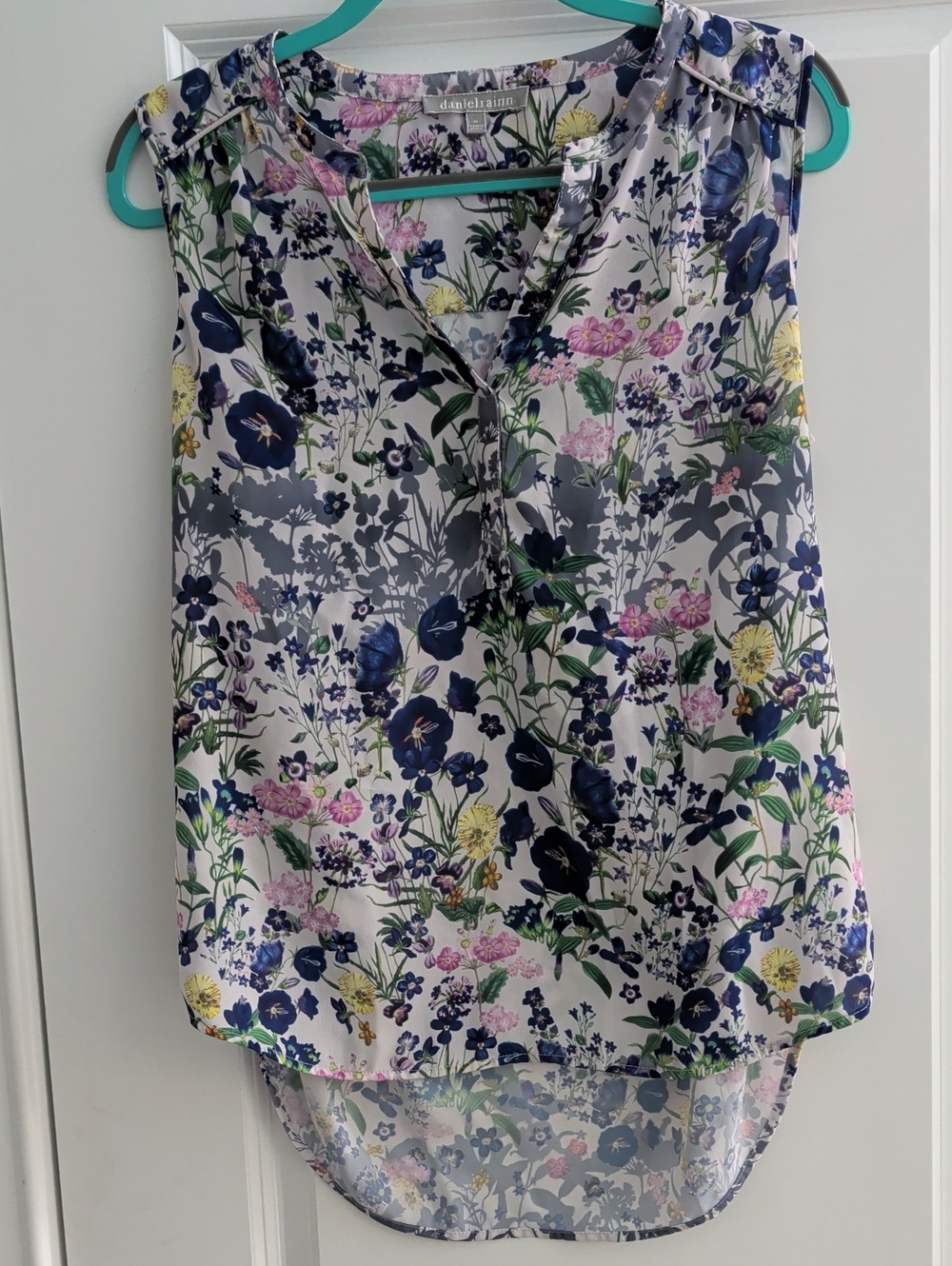 Daniel Rainn Floral Sleeveless V-Neck Tank in Multi Floral